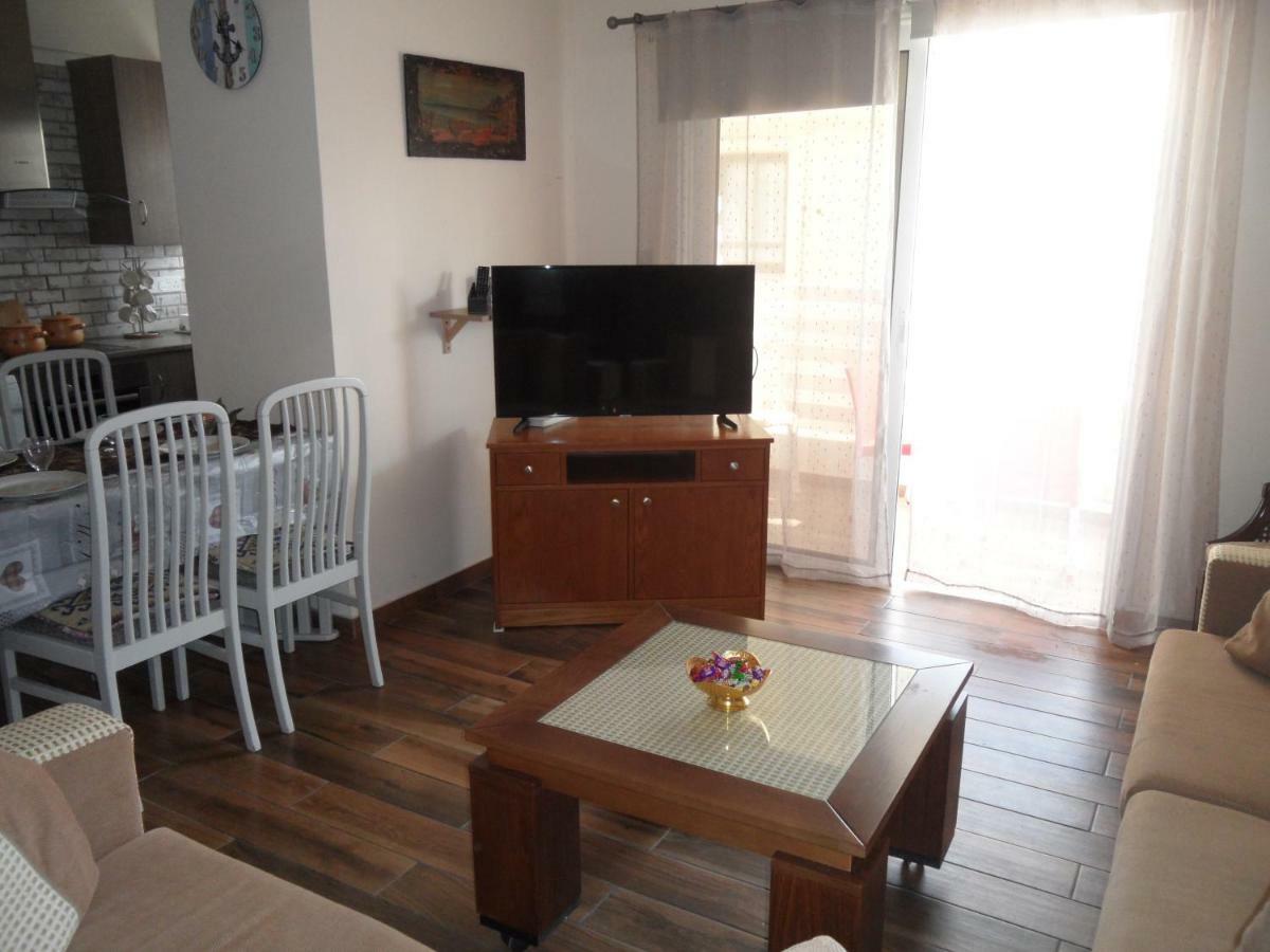Sunshine Apts, Two Bedroom , Free Internet, No 3 Ajia Napa Zewnętrze zdjęcie